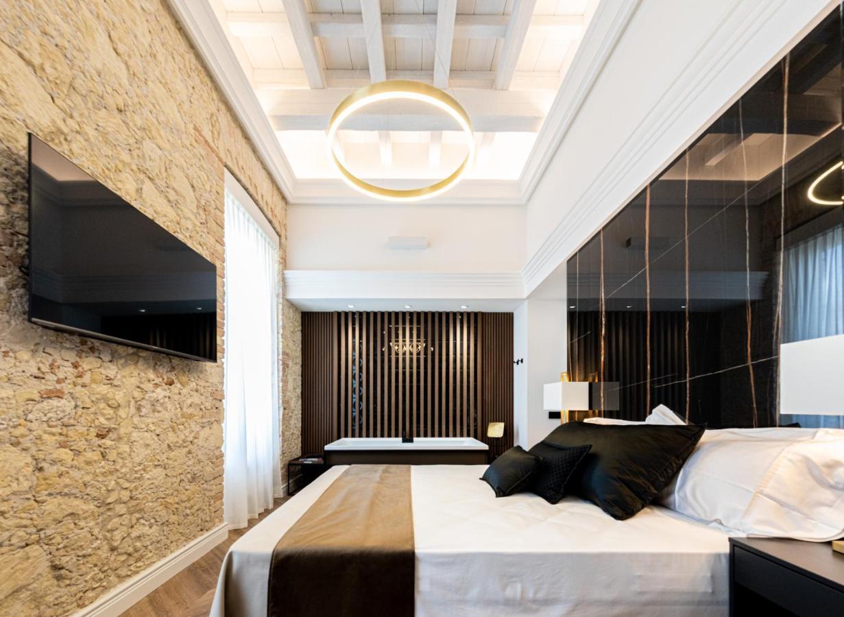 Nero Luxury Suites Cagliari Luaran gambar